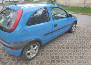 Opel corsa 1.2 Benz klima mały przebieg drugi kpl kół
