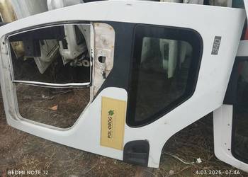 Szyba dolna drzwi prawe Renault midlum premium distribution  2000 - 2014 