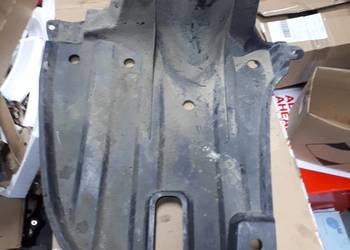 Oslona dolna tył Avensis T25