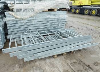 Drabinka ze szczeblami DUM900H100/3F