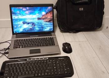 Laptop HP 15,4cala z akcesoriami Laptop HP 15,4cala z akcesoriami