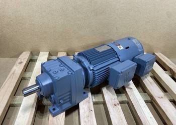 motoreduktor / przekładnia 1,5/2,2kW 38/76obr. HAMULEC OBCE CHŁODZENIE SEW