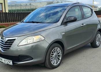 Lancia Ypsilon 1,2MPI. Samochód dla studenta/studentki do miejskiej dżungli