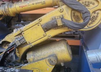 robot R-2000iA 165F na części