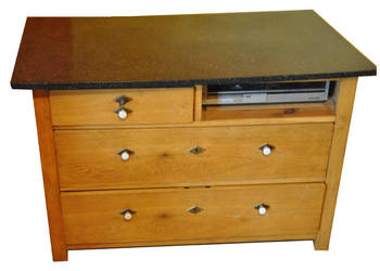 Komoda drewniana z szufladami, blat kamienny – solidna, vintage