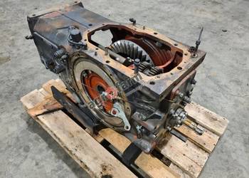 Tylny most Renault Ares 656RZ 851B6