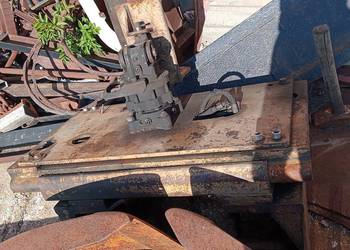 Chwytak hydrauliczny z rotatorem