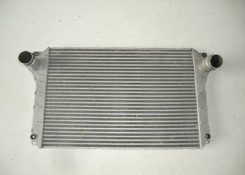 Toyota Avensis 2,0 d T25 chłodnica powietrza intercooler