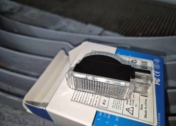 Oświetlenie drzwi audi a4 b8