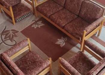 Wypoczynek PRL z ławą sofa i dwa fotele