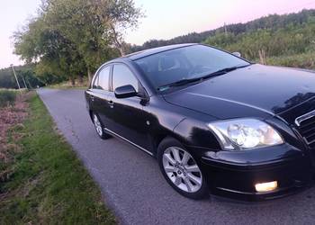 Sprzedam Toyote Avensis T25