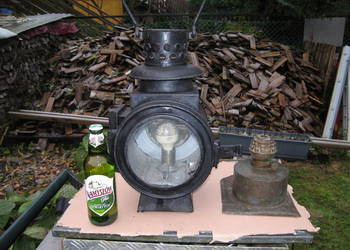 Lampa kolejowa zabytkowa .