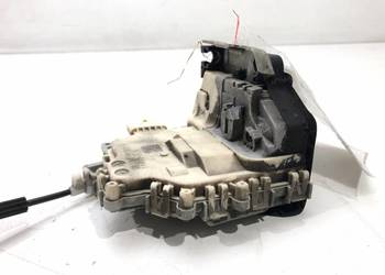 ZAMEK DRZWI PRAWY TYŁ AUDI A4 B8 Sedan/Limuzyna 8K0839016D 07-15