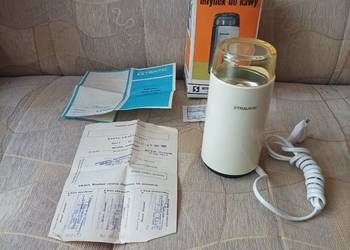 Fabrycznie nowy udarowy młynek do kawy Straume z czasów PRL