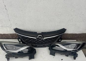 Reflektory lewy prawy Opel Zafira c lift