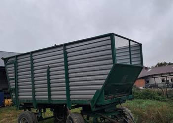 Przyczepa objętościowa do trawy zielonek kukurydzy automatyczne otwieranie