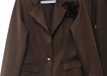 Komplet marynarka i spodnie, kolor czekolada.