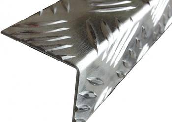 KĄTOWNIK ALUMINIOWY RYFLOWANY