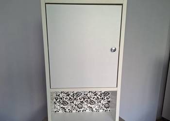 Szafka łazienkowa wisząca biała 70x40x15 cm