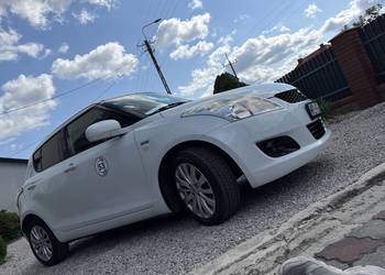 Piękny perłowy Suzuki Swift Disel