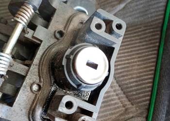 Zamek bagażnika a klasa