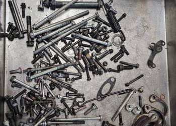 Kawasaki ZZR 1200 śruby śrubki silnika silnikowe ramy zzr1200 mocowania