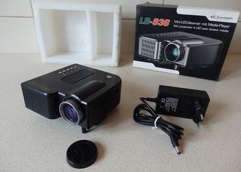 Kolorowy Mini Projektor SceneLights LB-936. NOWY. wi