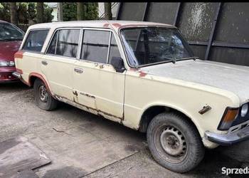 Fiat 125p Kombi Czarne tablice 86r