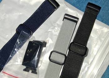 Elastyczny pasek nylonowy StrapsCo do zegarka Fitbit Inspire 3