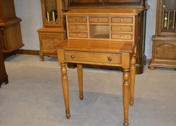 komoda ,sekretarzyk . świerk