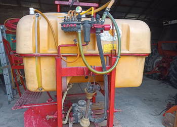 Opryskiwacz 800L 12/15m
