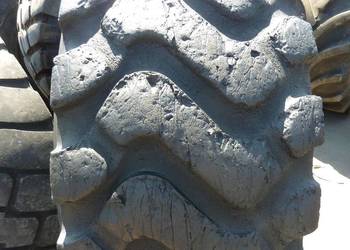 2x Opona używana przemysłowa 23.5R25 MICHELIN XHA2 1800zł(szt.) W3343 2x Opona używana przemysłowa 23.5R25 MICHELIN XHA2 1800zł(szt.) W3343