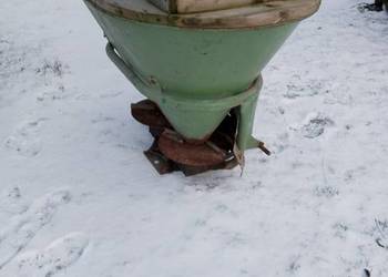 Rozsiewacz nawozów dwutalerzowy Amazon 300l