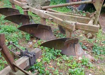 Pług 4 skibowy .pług obracany