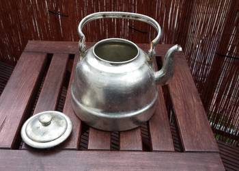 Stary czajnik aluminiowy retro vintage