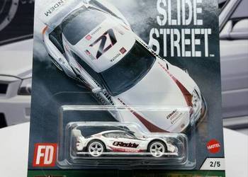 Hot Wheels - Slide Street- ”20 Toyota GR Supra - BOX 06