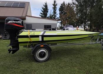 Łódź motorowa z silnikiem Mercury 50 2t
