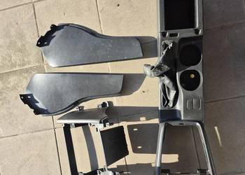 Tunel środkowy Subaru Impreza GD