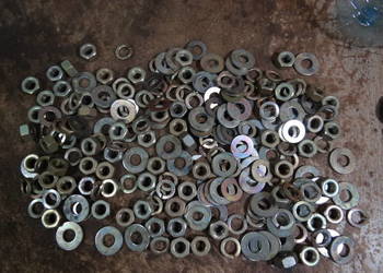 nakrętki + podkładki  ESKA 10mm 1 kg org, DDR