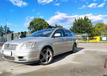 Toyota Avensis T25 2.0 Diesel D4D kombi 2005 rok