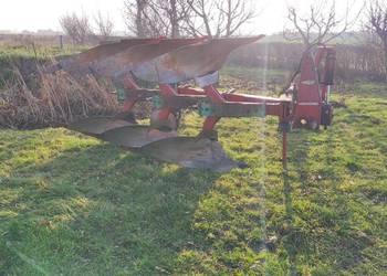 Pług obrotowy 3 skibowy Kverneland