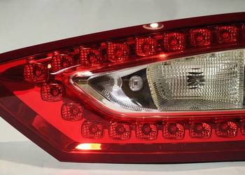 Prawa lampa tył w klapie Ford Mondeo Mk5 DS73-13A602-CG