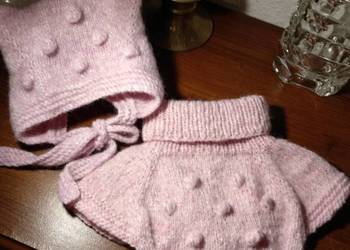 Bonetka z uszkami komin róż