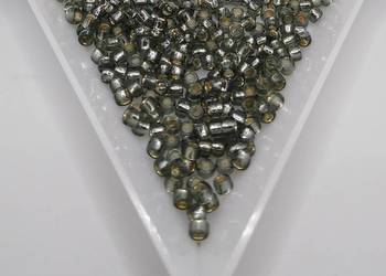 TOHO Round Silver-Lined Gray 8/0-29B