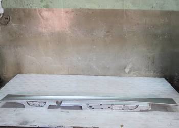 BMW E81 E87 LIFT 07r listwa progowa lewa 871011967