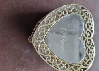 Szkatułka znanej marki na bizuterie