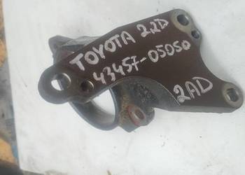 TOYOTA 2,2D 2AD podpora półosi 4345705050