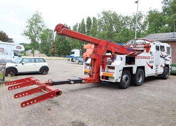 Holownik 6x2 pomoc drogowa Man