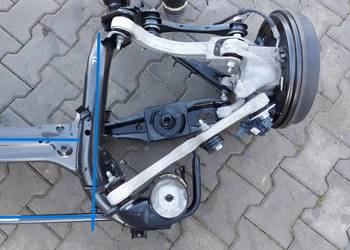 Ford Explorer VII R2KB ZAWIESZENIE PRAWE TYŁ ZWROTNICA WAHACZE