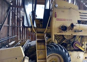 Kombajn zbożowy New Holland 1530